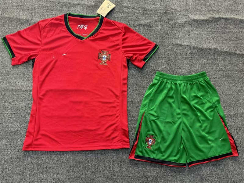(image for) 2024 Portugal Home Soccer Jersey - Click Image to Close