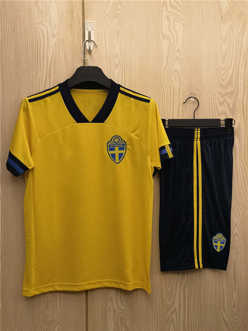 2020 Sweden Home Soccer Jersey