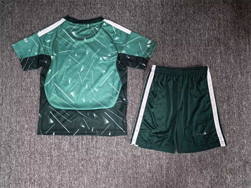 (image for) 2026/27 Liverpoolnk GK Green Youth Soccer Jersey