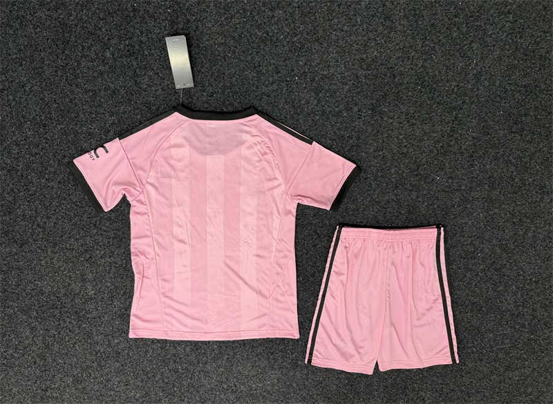 (image for) 2025/26 Manchester Unitednk GK Pink Youth Soccer Jersey