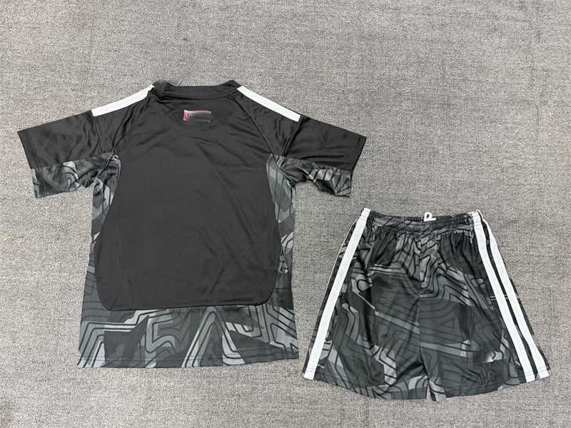 (image for) 2026/27 Manchester Unitednk GK Black Youth Soccer Jersey